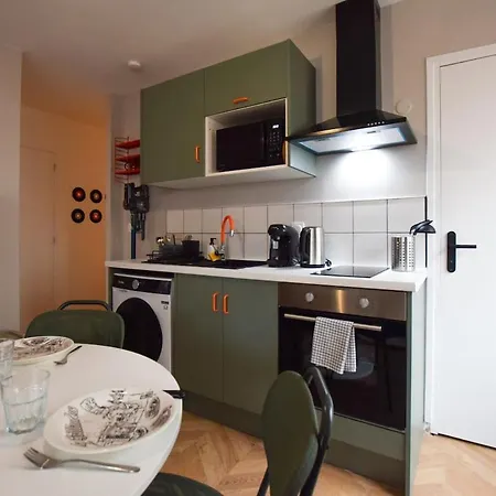 La Retro-capsule - 2 & Parking דירה