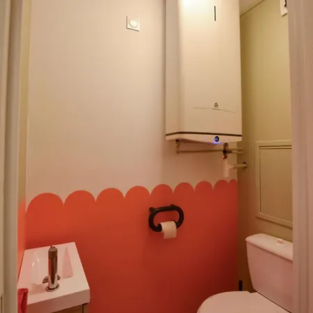 La Retro-capsule - 2 & Parking רואן