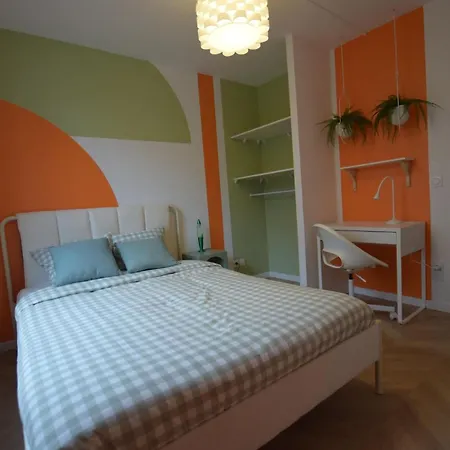 La Retro-capsule - 2 & Parking דירה